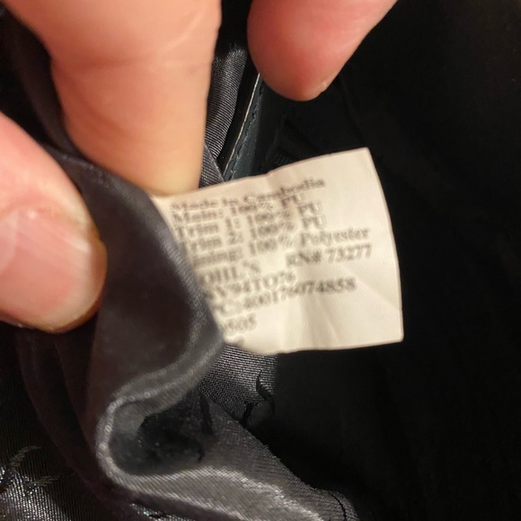 Simple Vera Wang bag - Picture 3 of 7